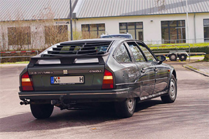 The amazing car from France of yesteryear, a Citroen CX GTI Turbo, put on sale in Germany at high price, despite the high mileage